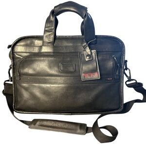 Tumi Black leather briefcase/laptop bag 16x12 Strap
